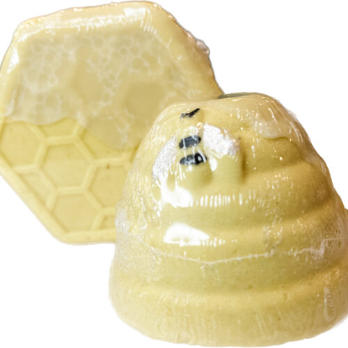 bee hive honeycomb bath bomb just peachy